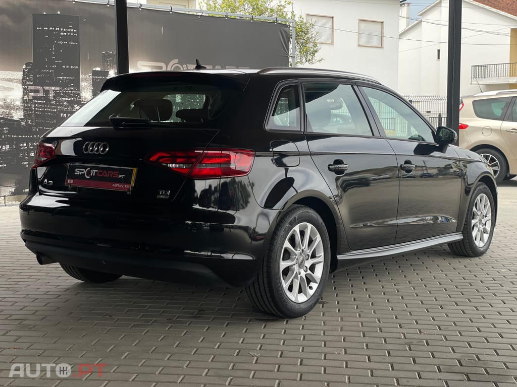 Audi A3 Sportback 1.6 TDi Attraction Ultra