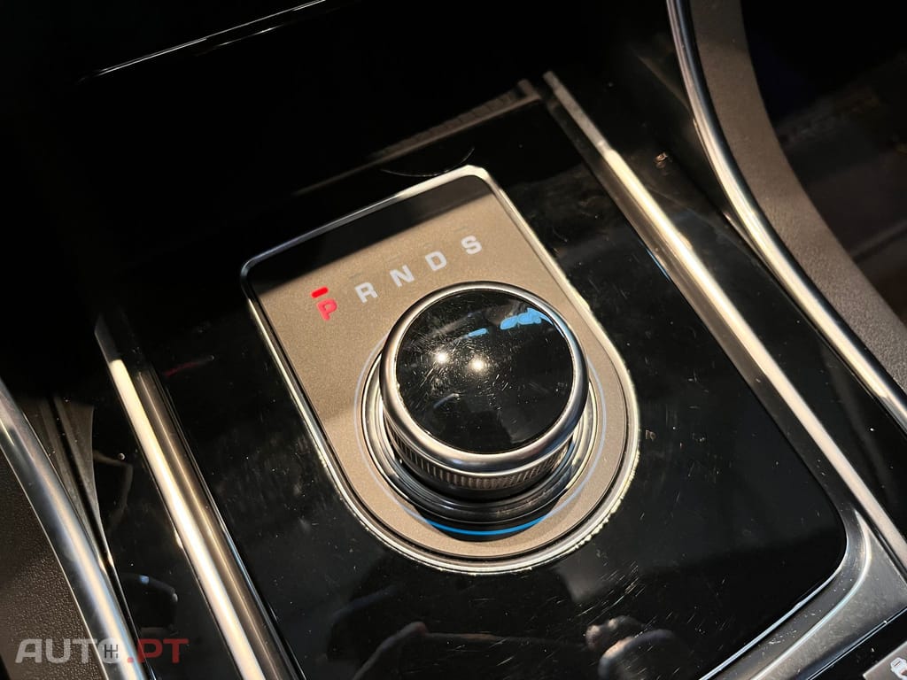 Jaguar XE 2.0D R-SPORT 180CV 