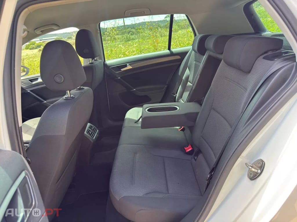 Volkswagen Golf 1.0 TSI R-Line