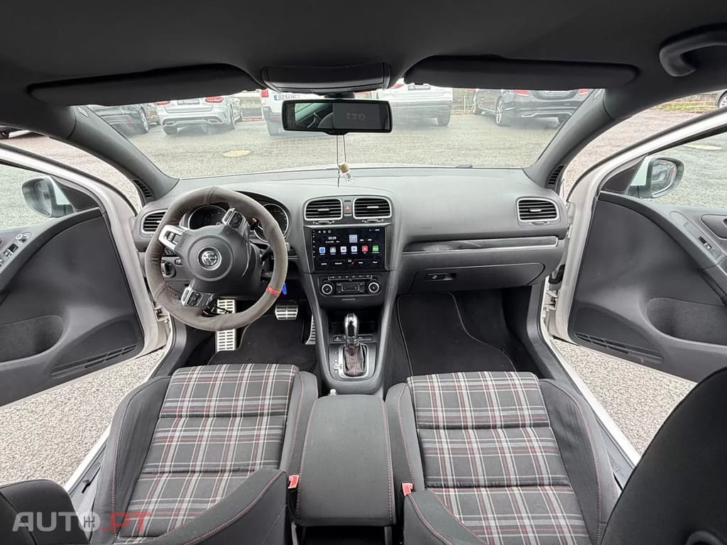 Volkswagen Golf 2.0 GTI DSG