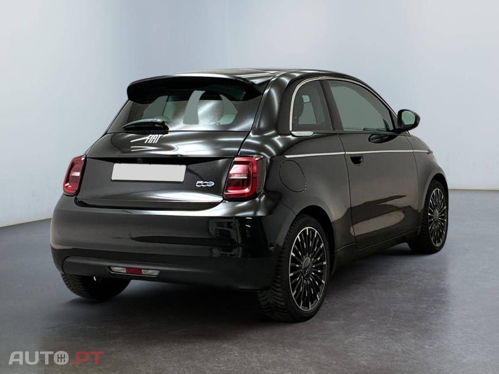 Fiat 500e La Prima