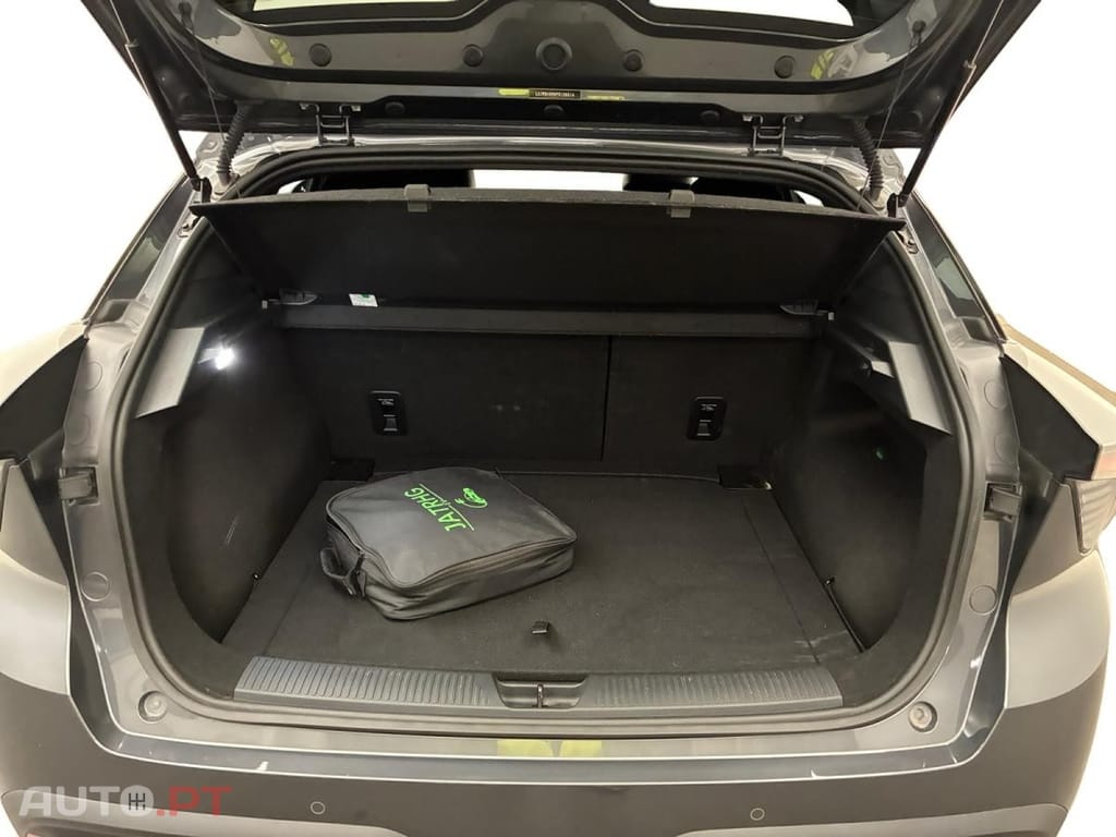 MG MG4 64 kWh Luxury