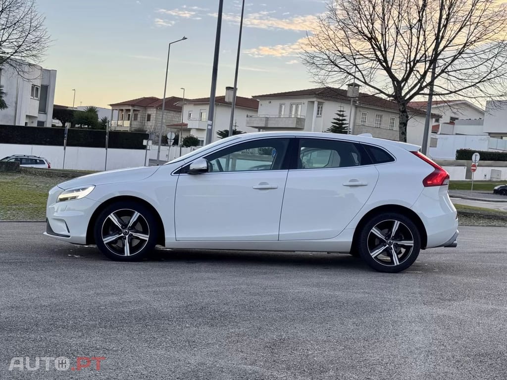 Volvo V40 2.0 D2 R-Design Geartronic