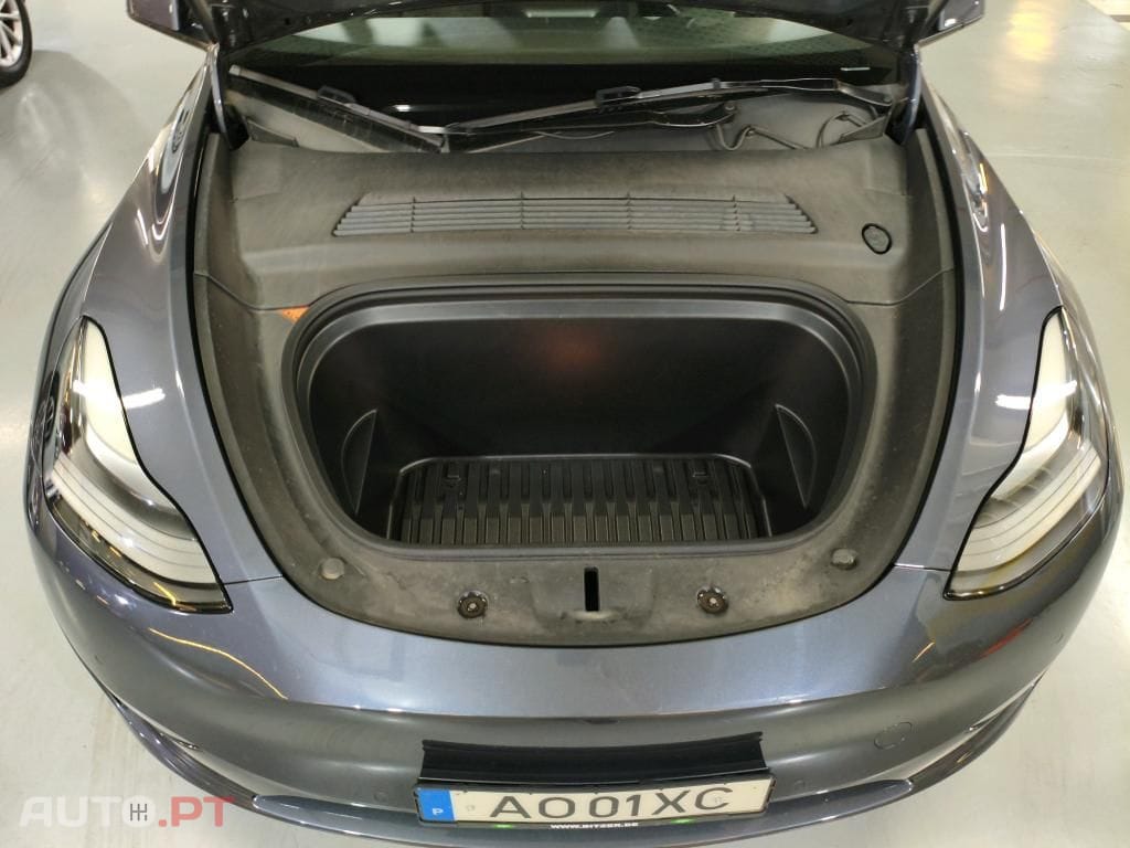 Tesla Model Y Long Range Tração Integral