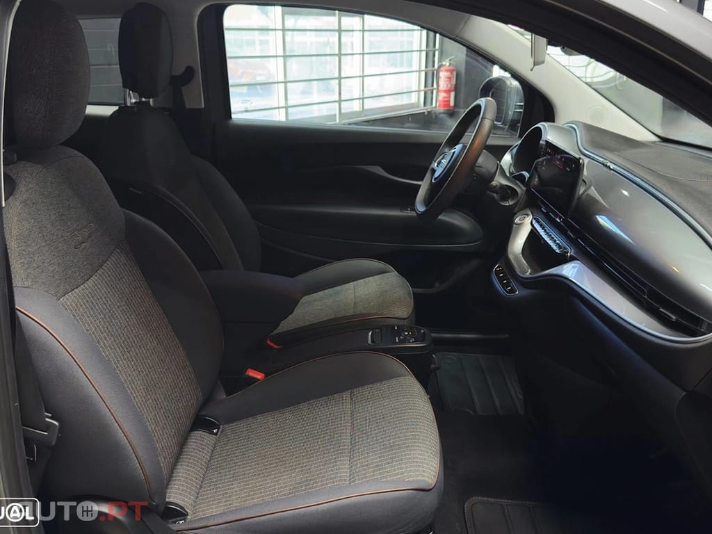 Fiat 500e 42 kWh Icon
