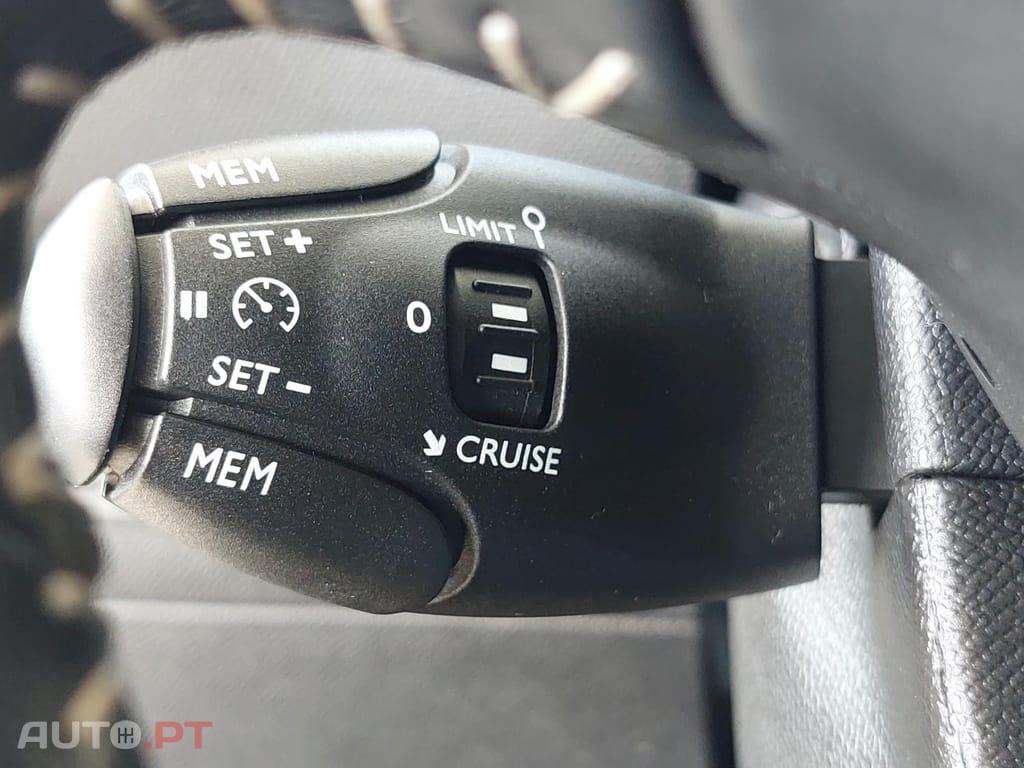 Peugeot 308 1.5 BlueHDi Business Line