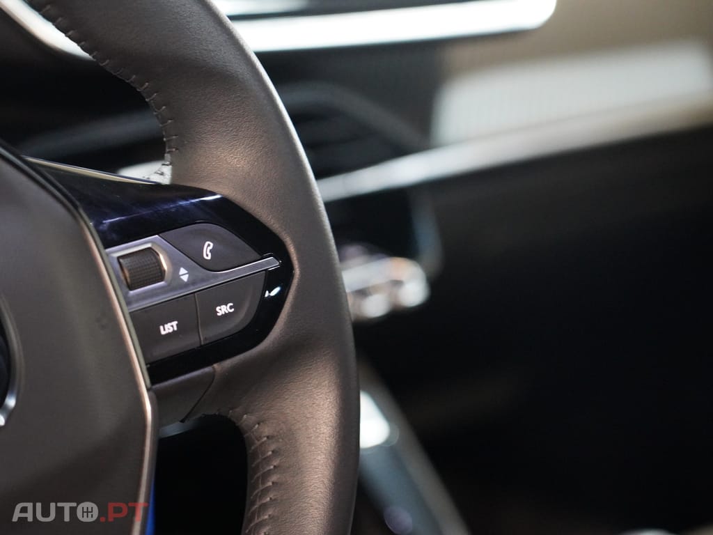 Peugeot 2008 1.2 PureTech Allure