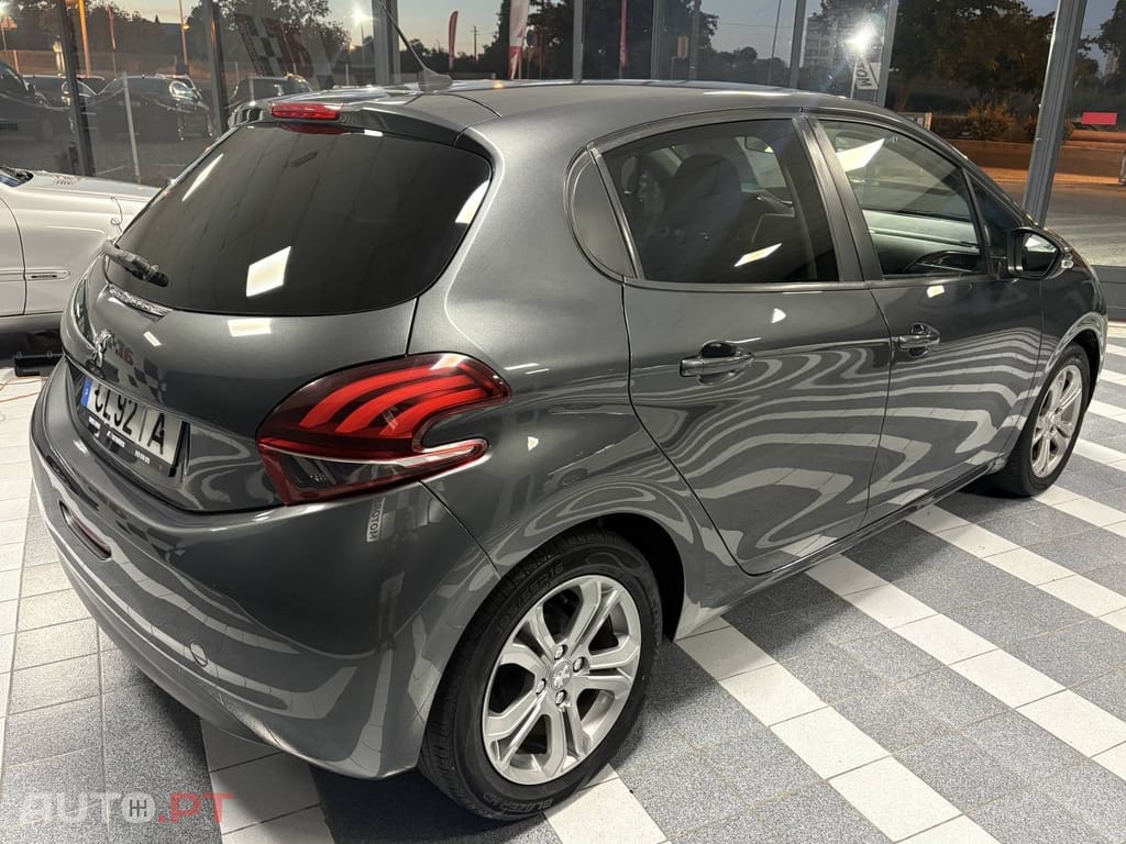 Peugeot 208 1.2 PureTech Style