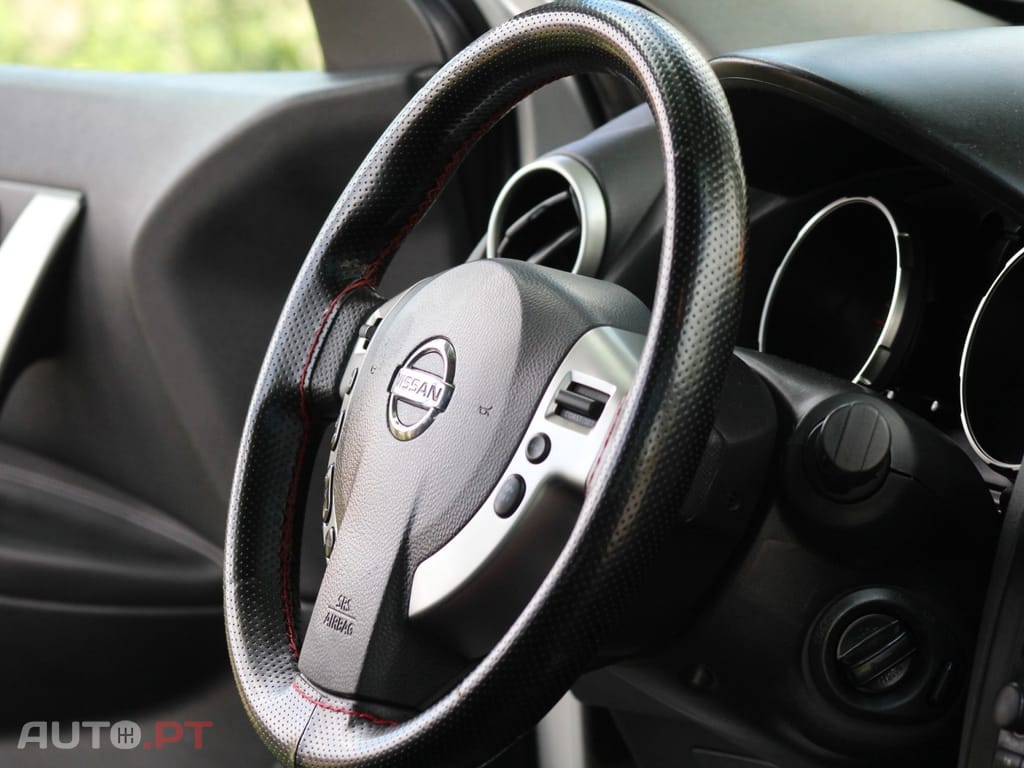 Nissan Qashqai 2.0 dCi Tekna Sport 17