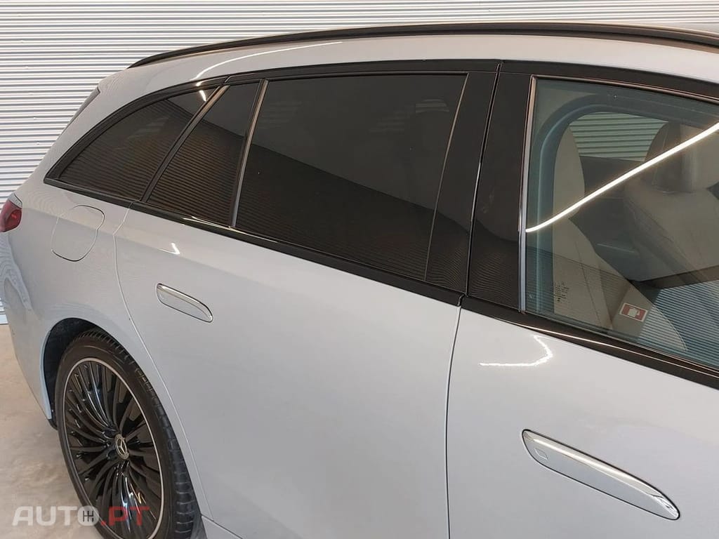 Mercedes-Benz E 300 e AMG Line