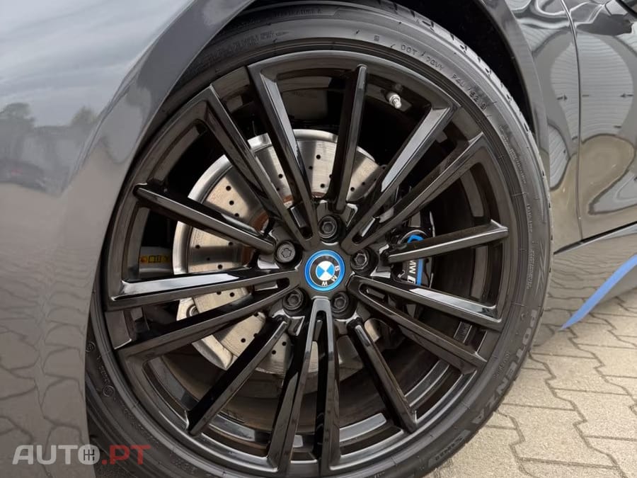 BMW i8 Roadster First Edition