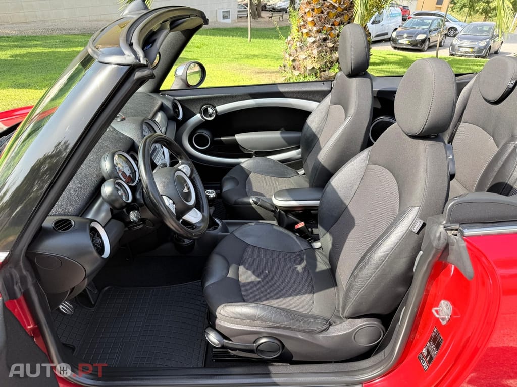MINI Cabrio Cooper S
