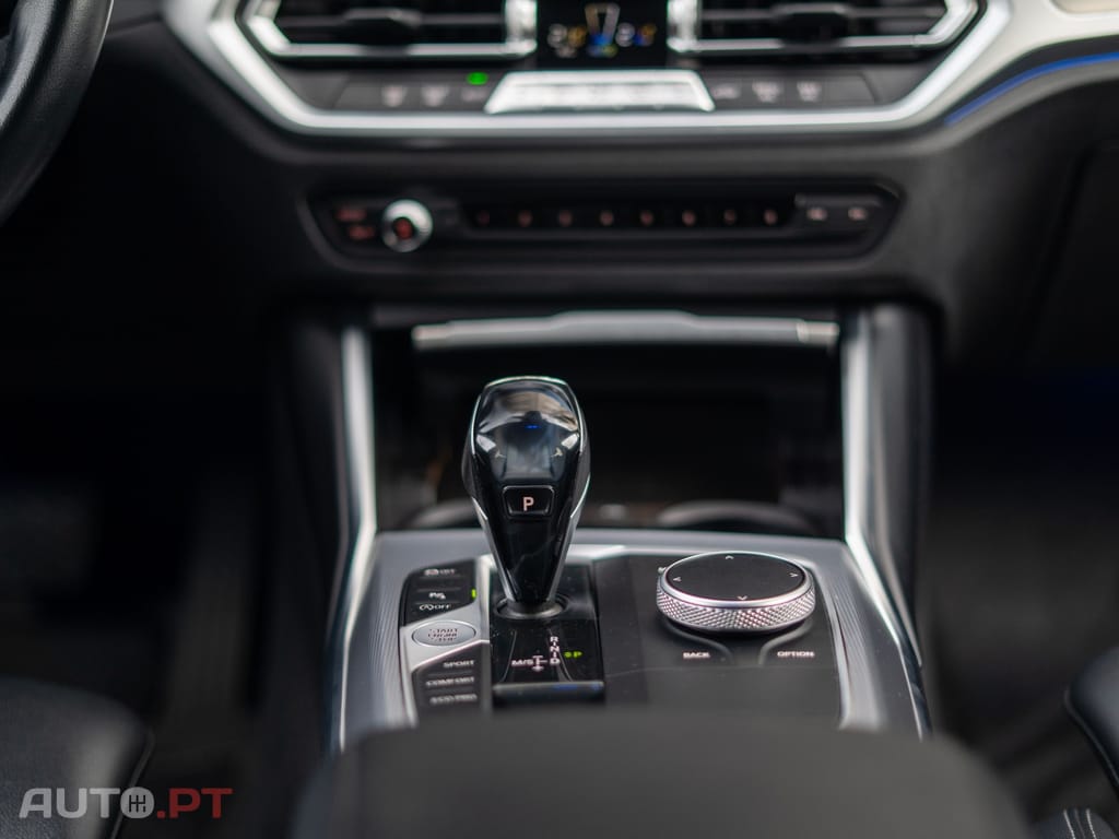 BMW 320 d Line Sport Shadow Auto