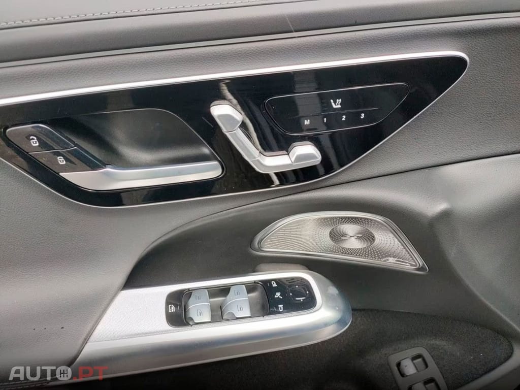 Mercedes-Benz E 300 I.V.A DEDUTIVEL e T AMG