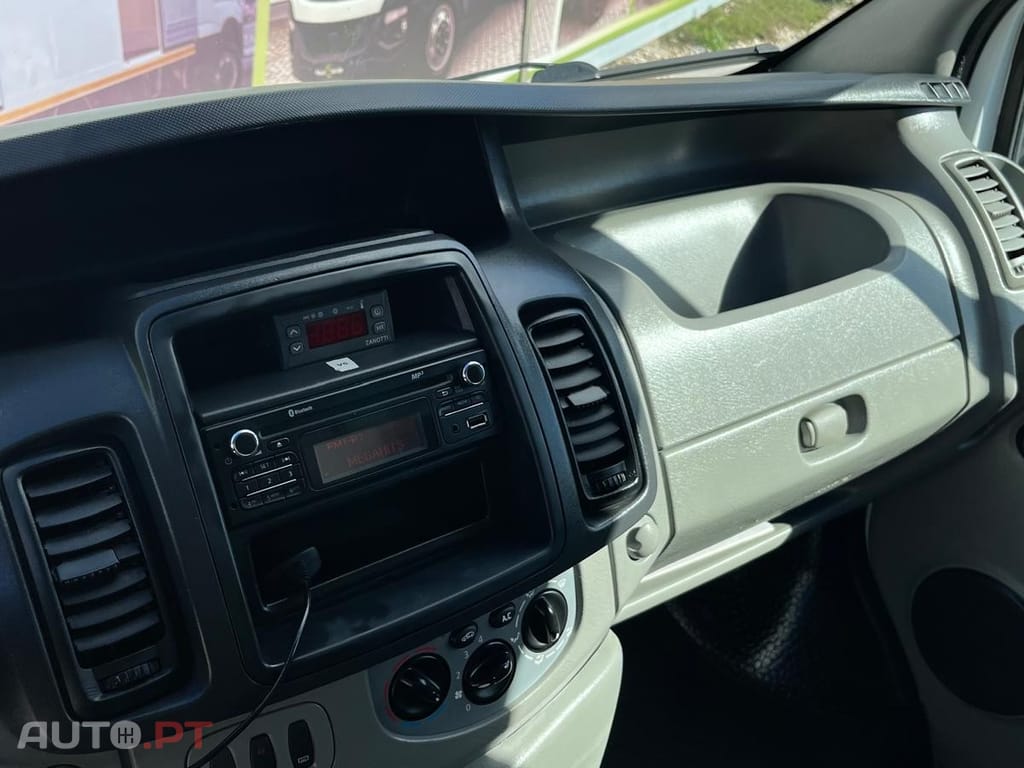 Opel Vivaro 2.0  115 CV   FRIGORIFIOCA