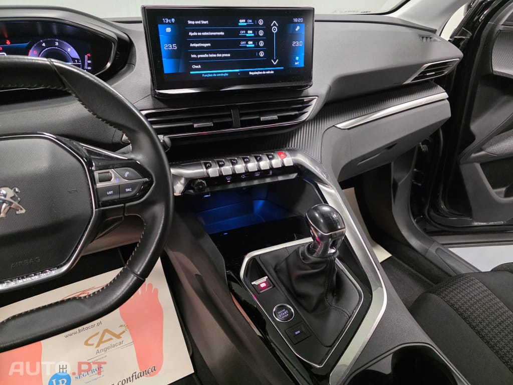 Peugeot 3008 1.5 BlueHDi Style