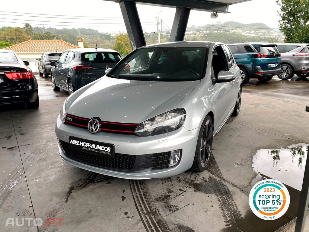 Volkswagen Golf 2.0 GTI