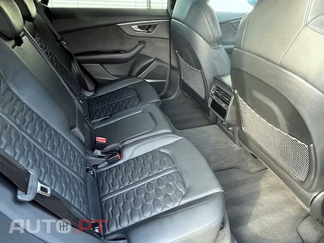 Audi RSQ8 4.0 TFSi Matrix