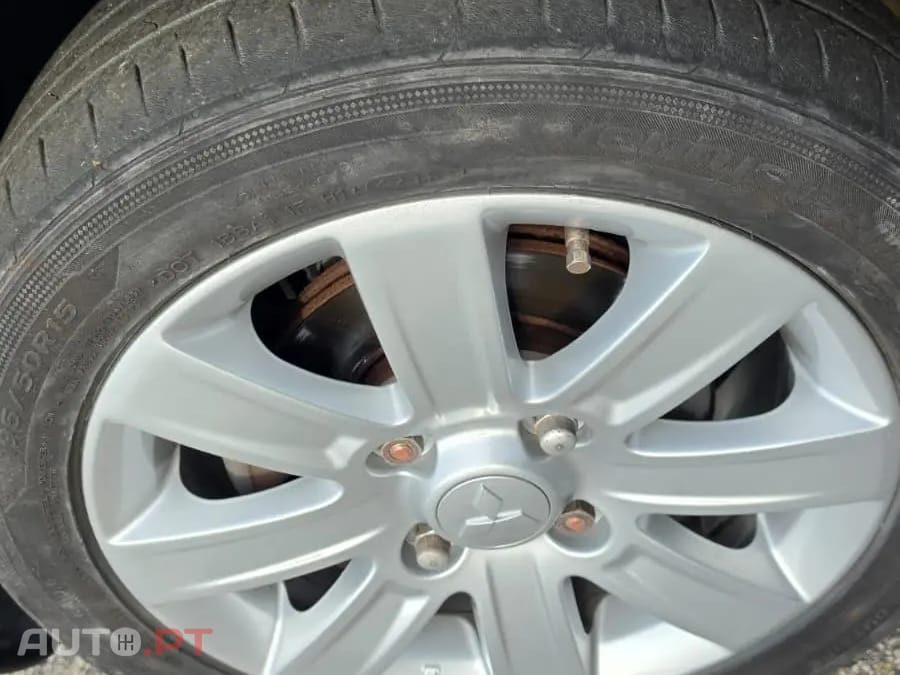 Mitsubishi Colt 1.3 Invite CA