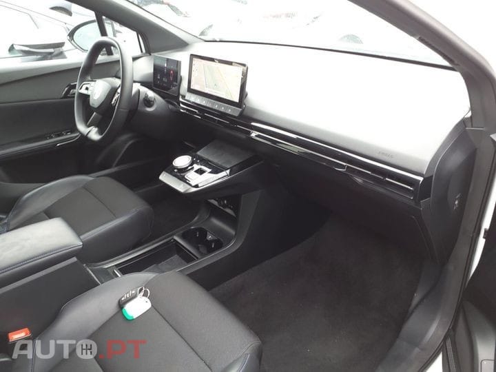 MG MG4 64 kWh Luxury