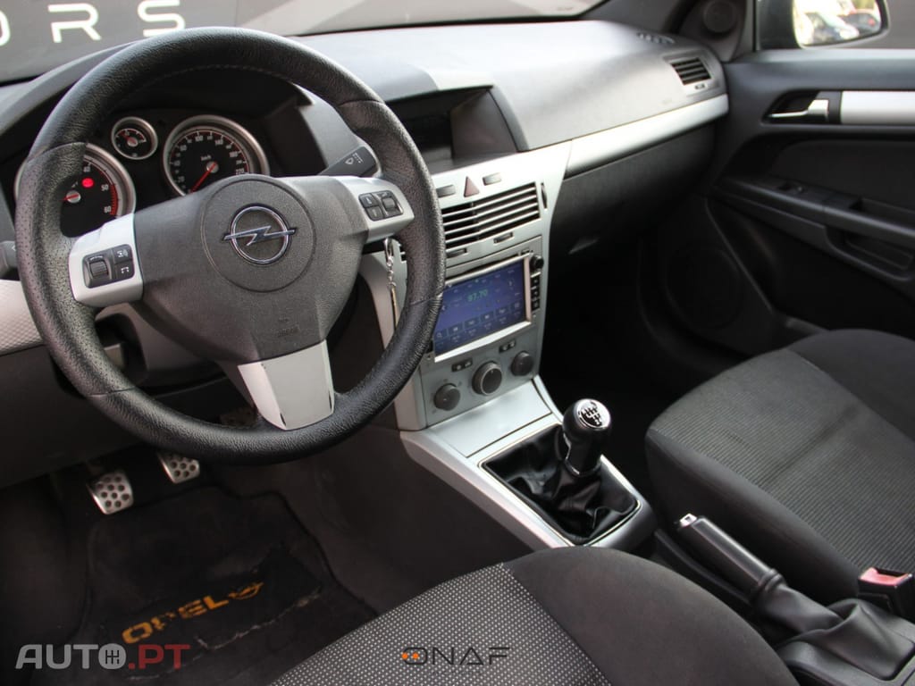 Opel Astra GTC Astra H GTC 1.3 CDTI 90cv