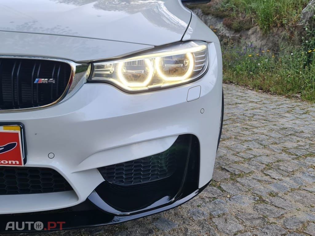BMW M4 Auto