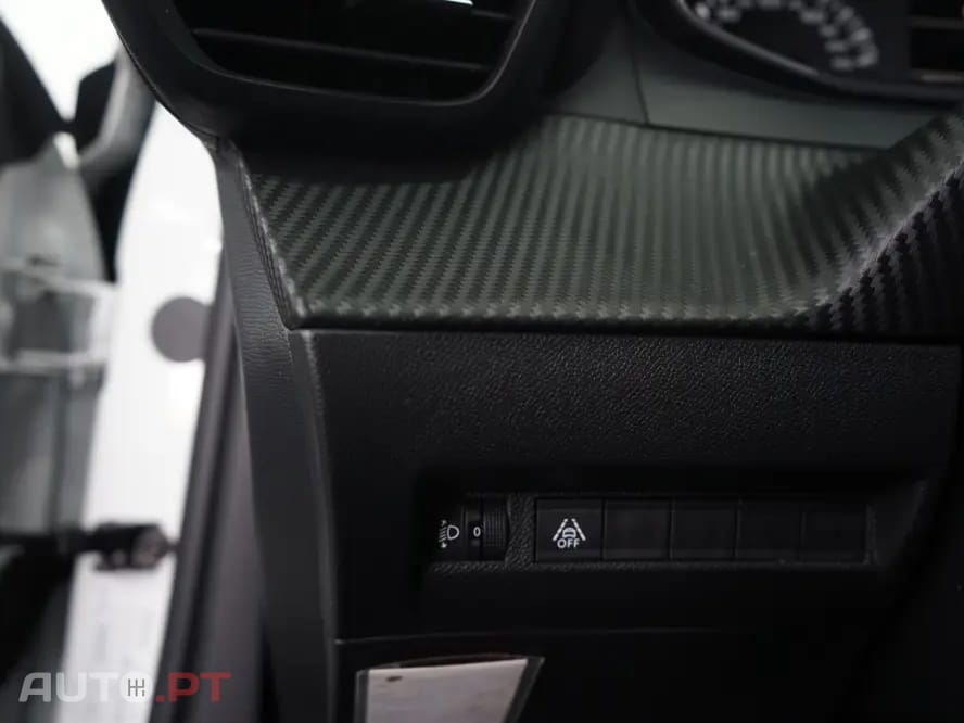Peugeot 2008 1.2 PureTech Active