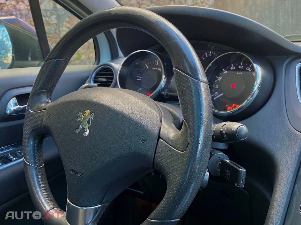 Peugeot 5008 1.6 HDi Business Line CMP6