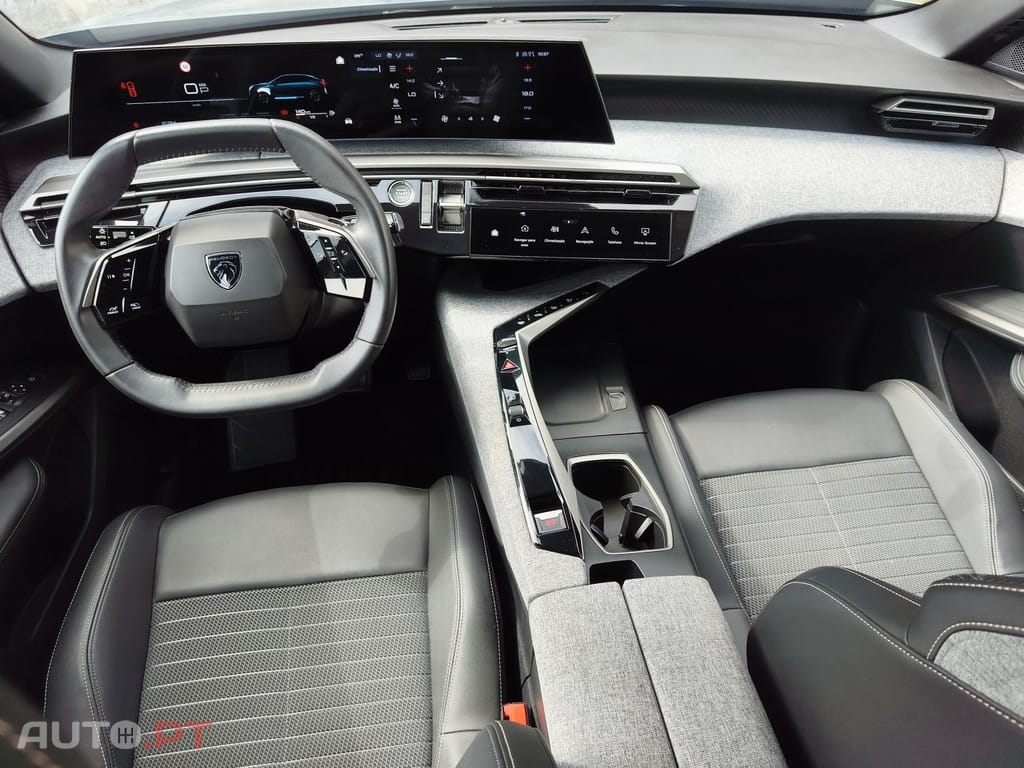 Peugeot 3008 1.2 Hybrid Allure e-DCS6