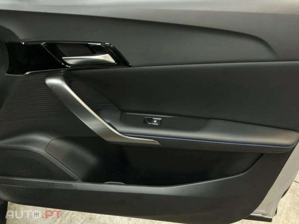 MG MG4 64 kWh Luxury