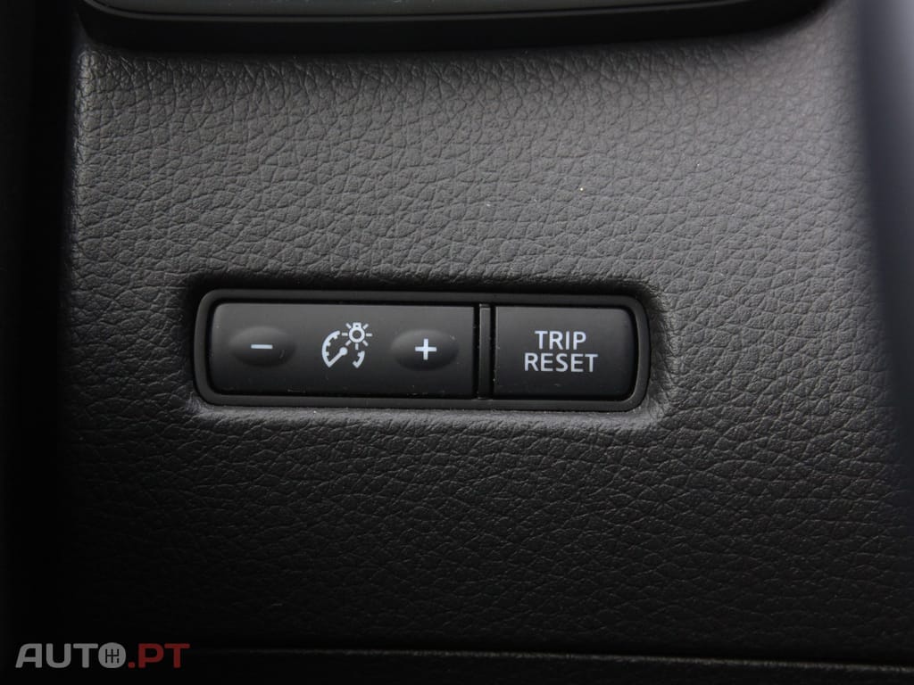 Nissan Qashqai Outro
