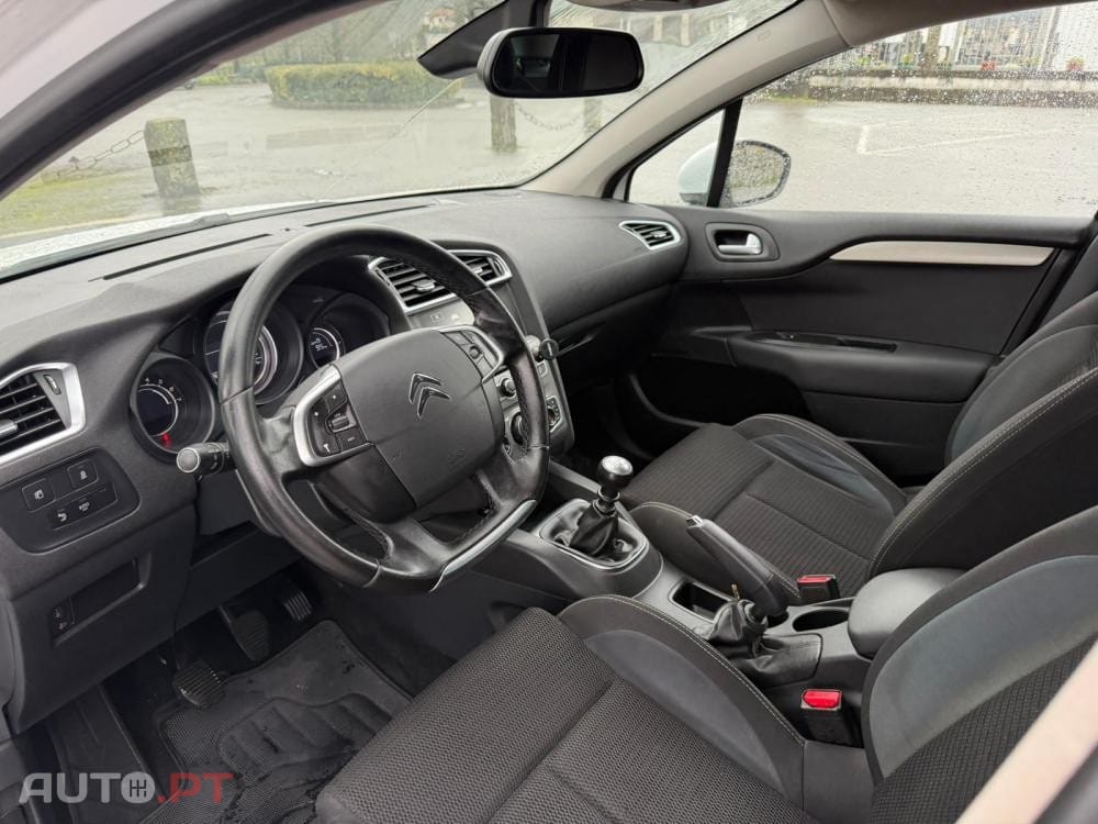 Citroën C4 1.6 BlueHDi Feel Edtion — fotografia 8