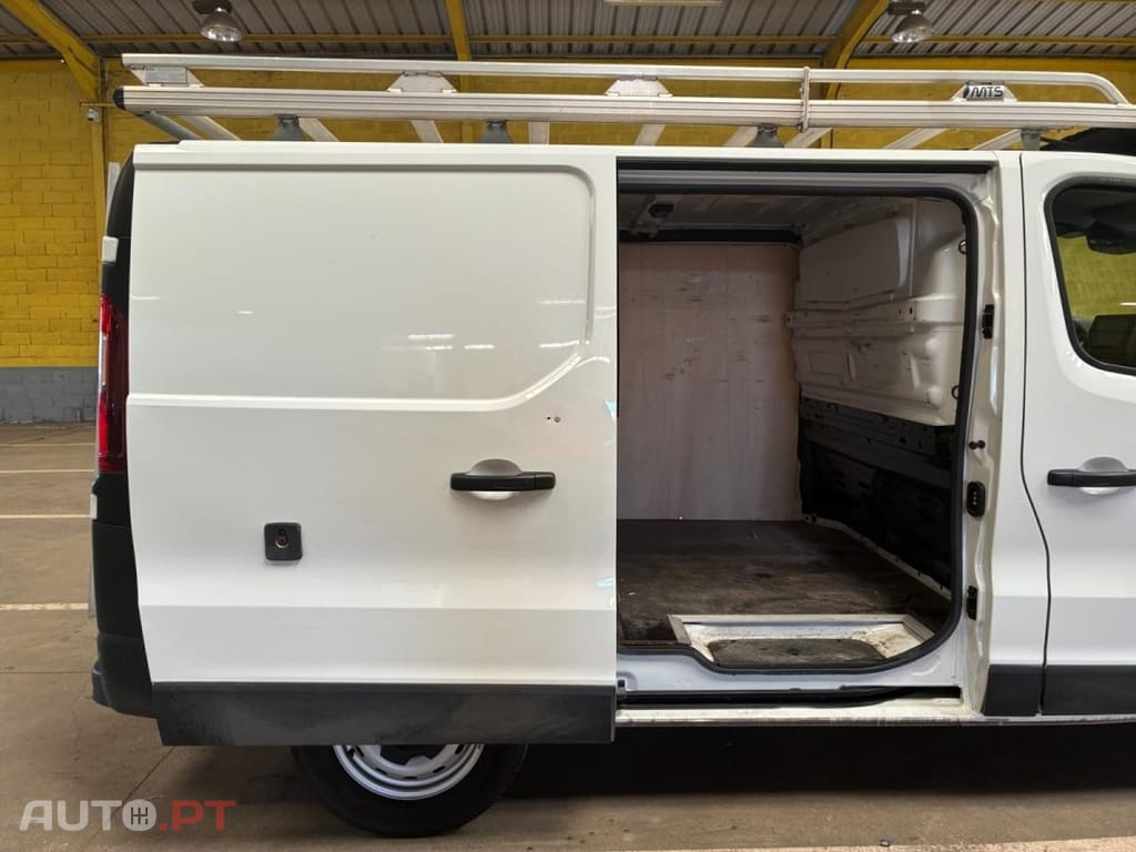 Renault Trafic 2.0 Blue dCi L1H1 EDC