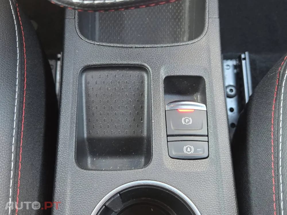 Renault Captur 1.6 R.S. LINE E-Tech Full Hybrid — fotografia 24