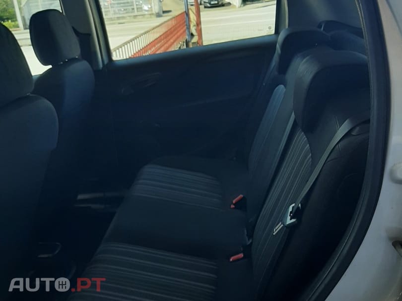 Fiat Punto Evo 1.3 M-Jet Dynamic Style