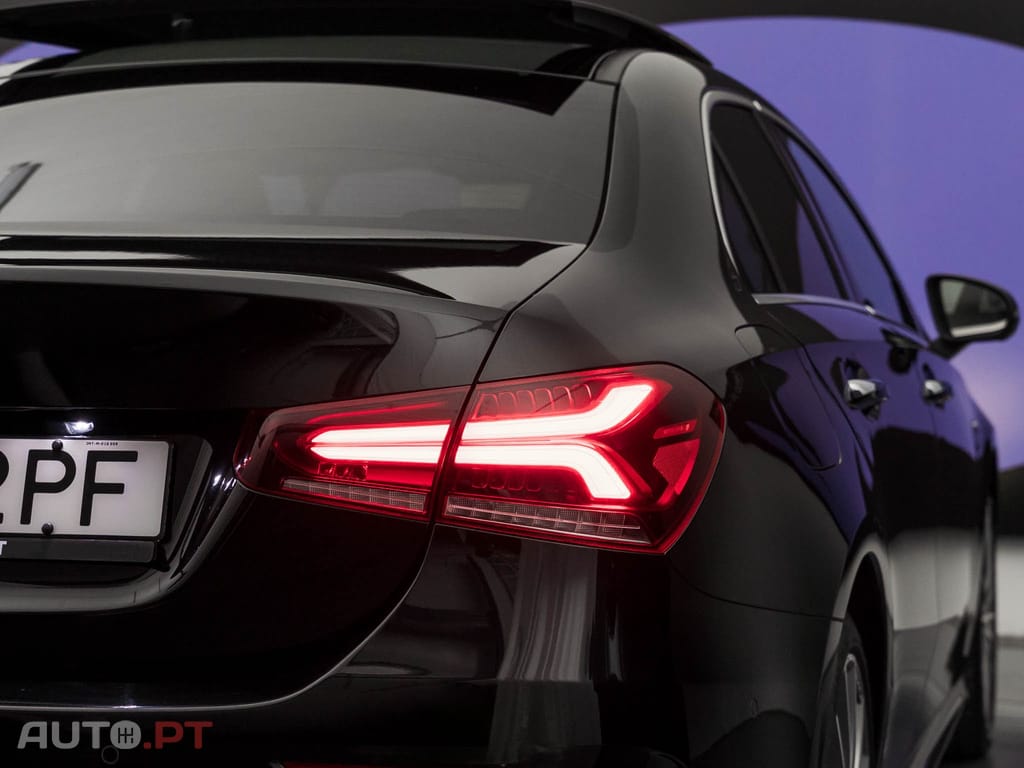 Mercedes-Benz A 250 e AMG Line
