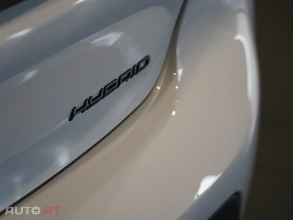 Peugeot 208 1.2 Hybrid Style e-DCS6