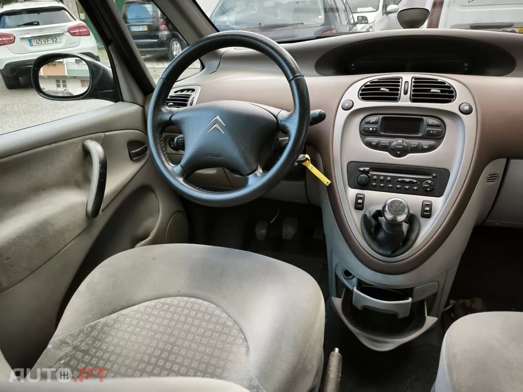 Citroen Xsara Picasso 1.6i Exclusive
