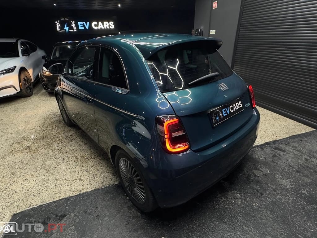 Fiat 500e 42 kWh Icon