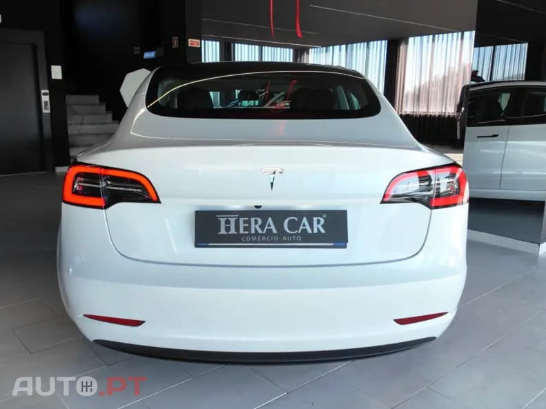 Tesla Model 3 Standard Range Plus RWD