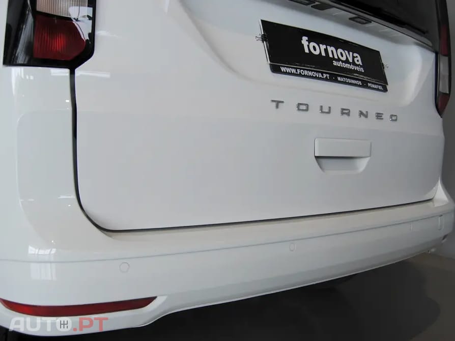 Ford Tourneo 2.0 TDCi Titanium 5 lugares