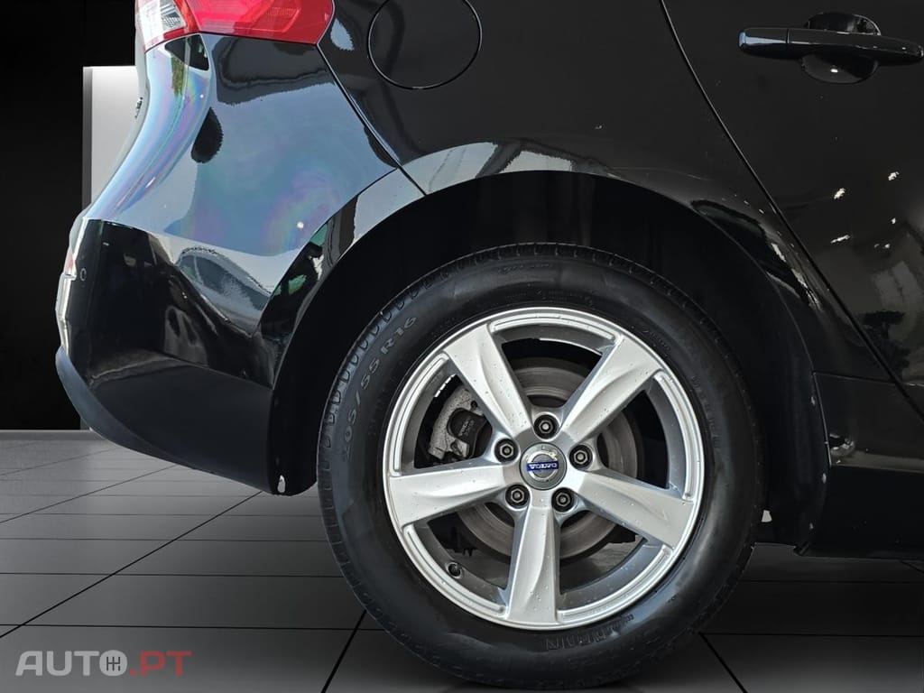 Volvo V40 2.0 D2 Momentum