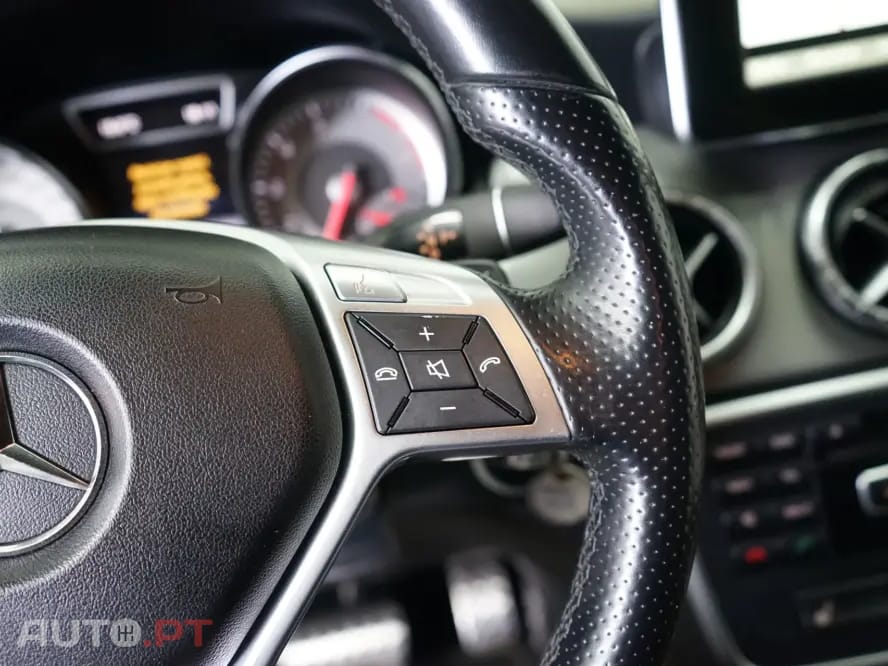 Mercedes-Benz CLA 200 AMG Line Aut.