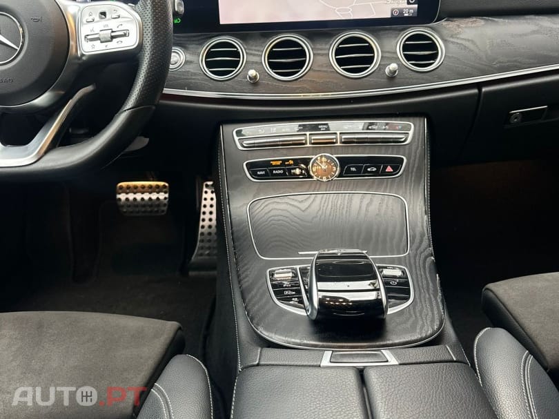 Mercedes-Benz E 300 e AMG Line