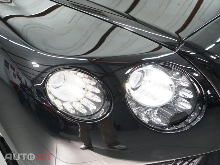 Bentley Continental GT V8