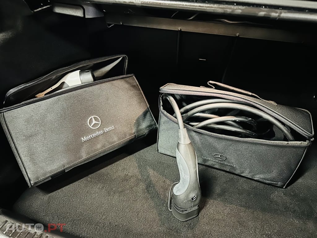 Mercedes-Benz A 250 e AMG Line