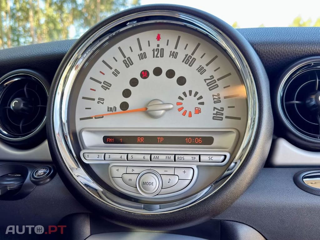 MINI Cooper D 110cv 