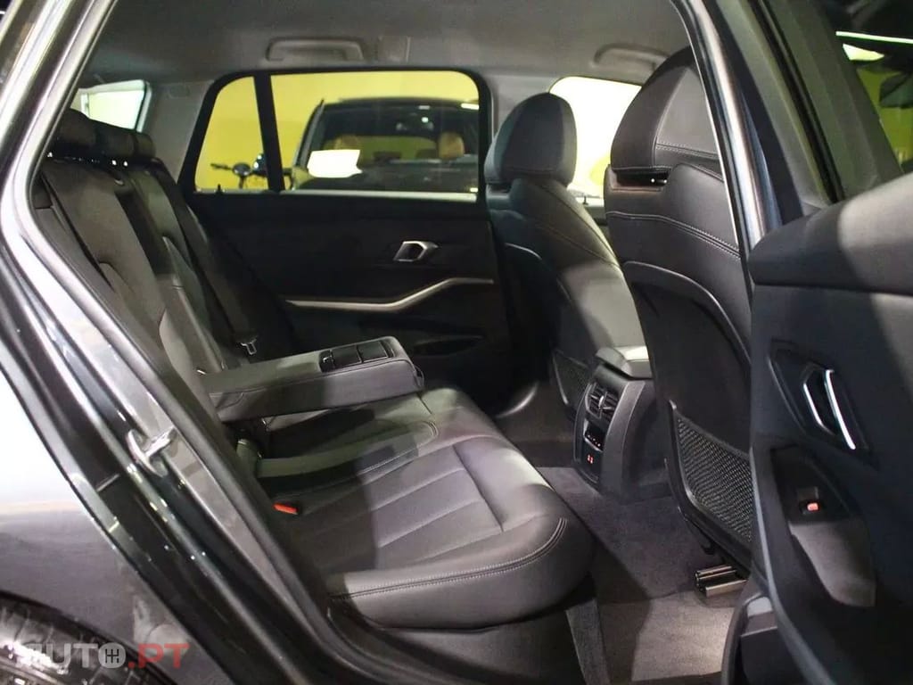 BMW 320 e Line Sport Auto