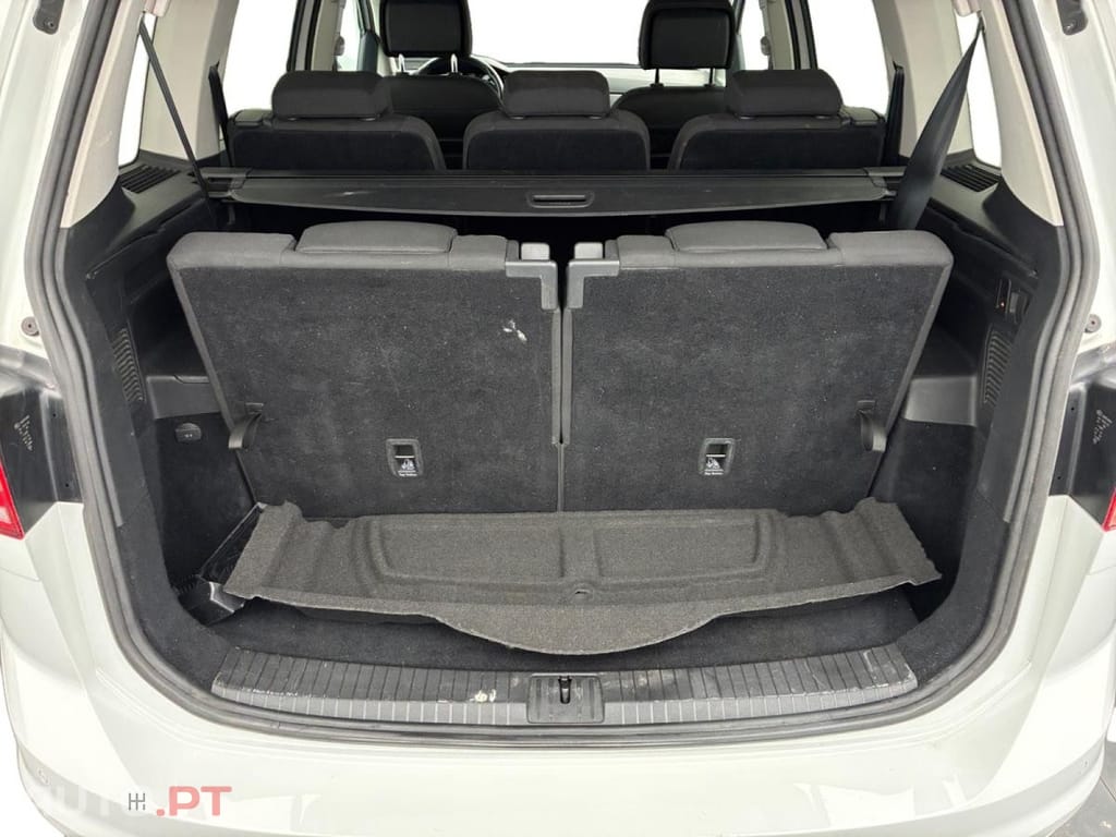 Volkswagen Touran 2.0 TDi Lounge Business DSG