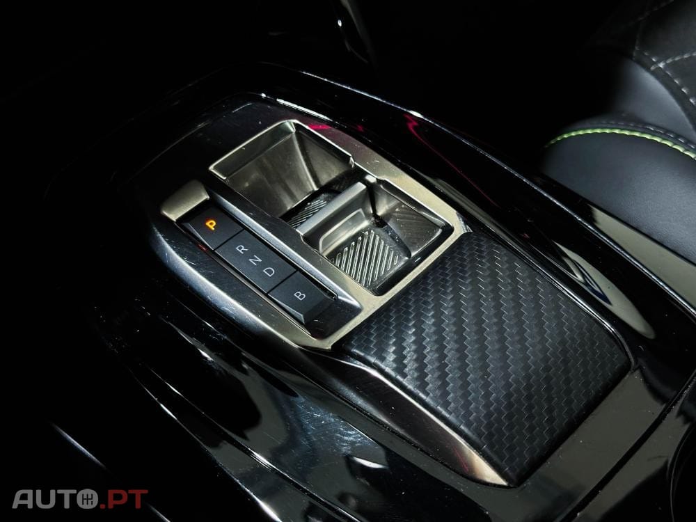 Peugeot E-208 50 kWh GT Pack